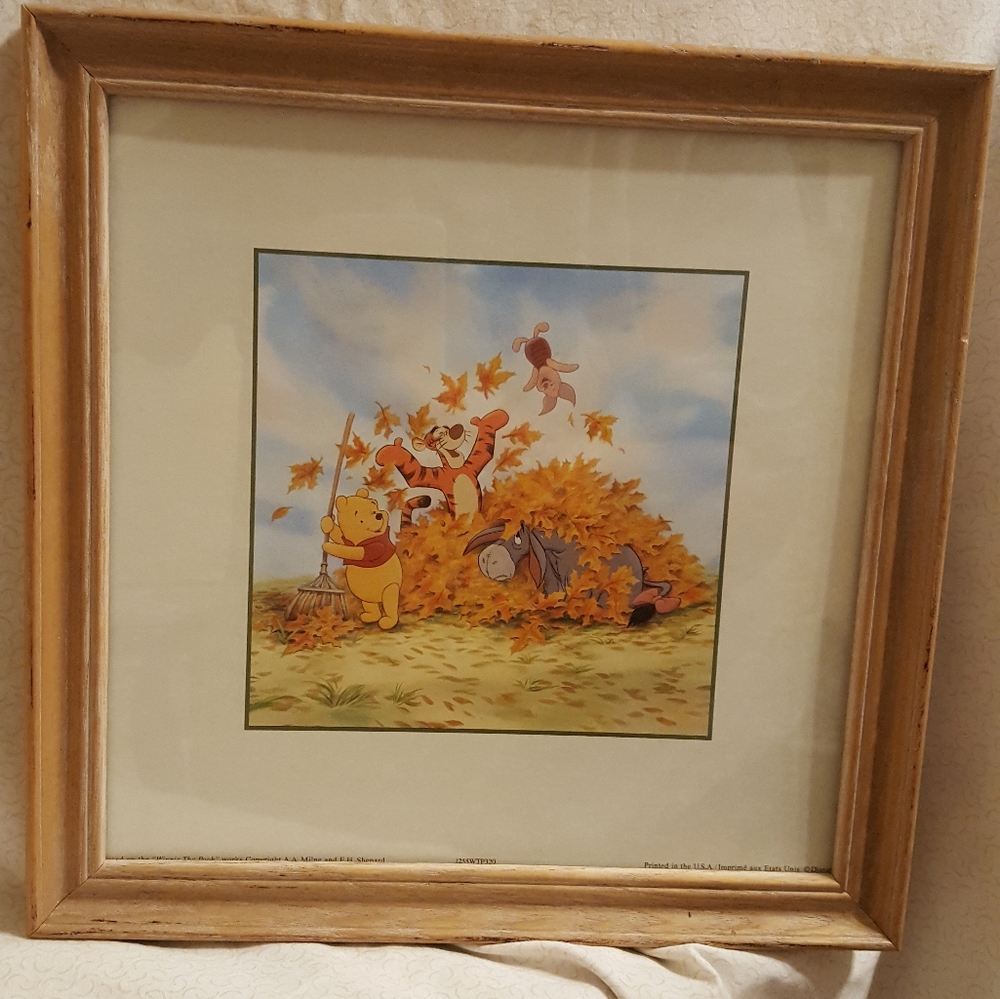 Set of 2 Winnie the Pooh Framed Prints - Picture 3 of 6